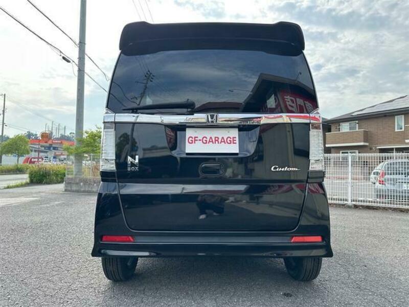 N BOX CUSTOM
