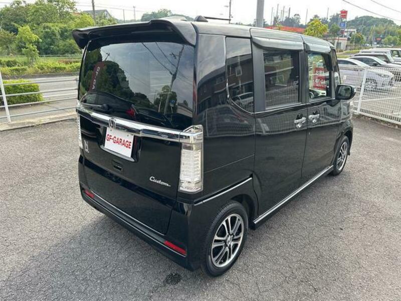 N BOX CUSTOM