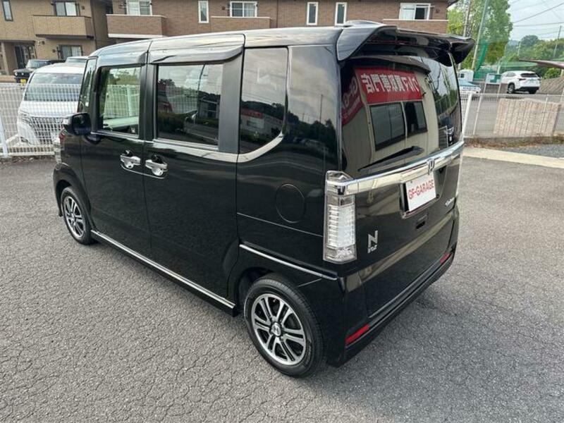 N BOX CUSTOM