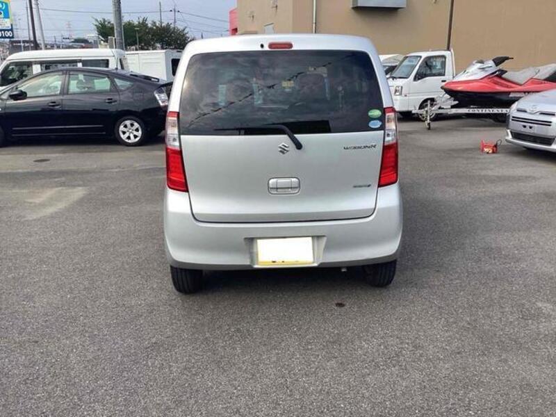 WAGON R