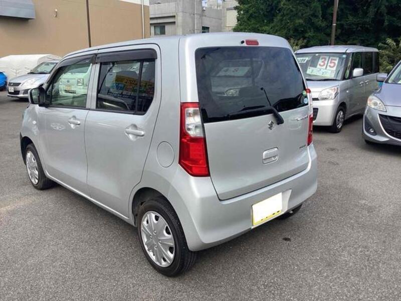 WAGON R