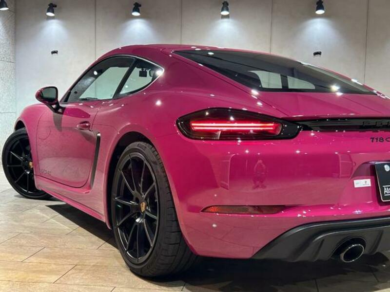 718 CAYMAN