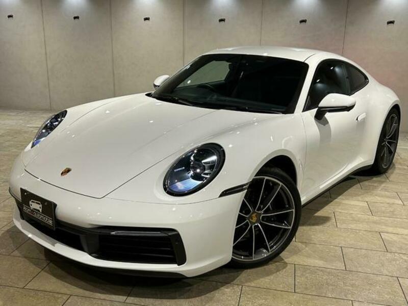 911