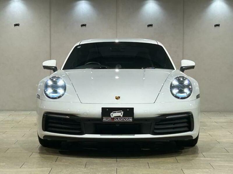 911