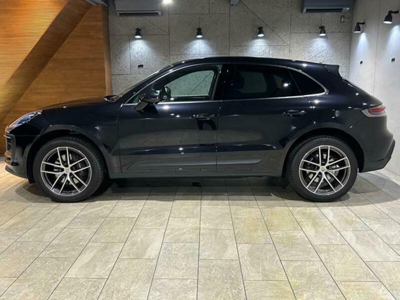 MACAN