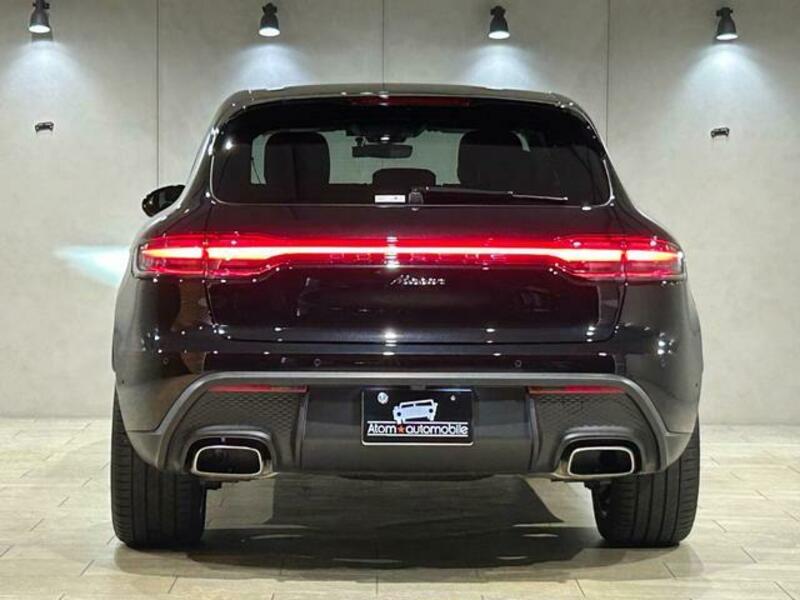 MACAN