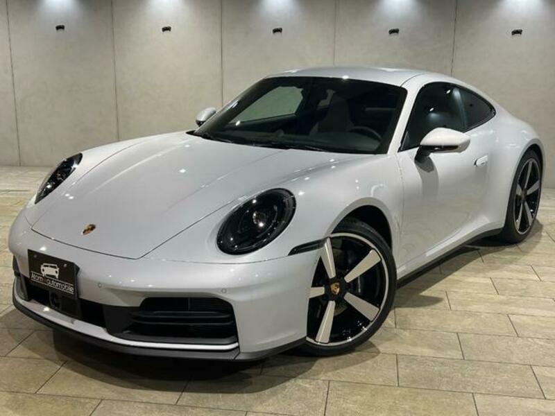 911