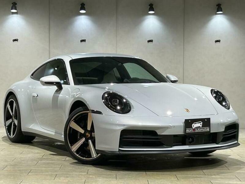 911