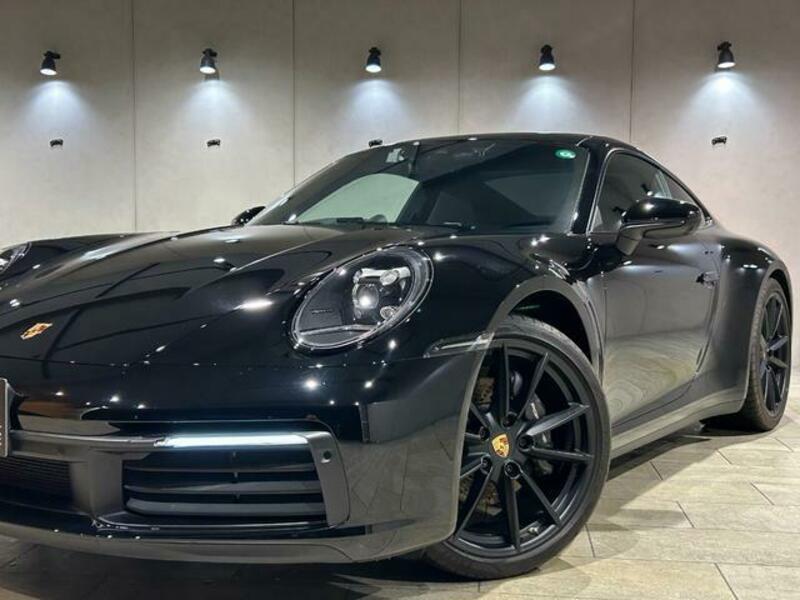 911