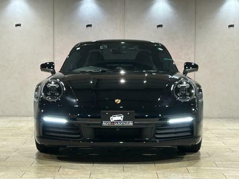 911