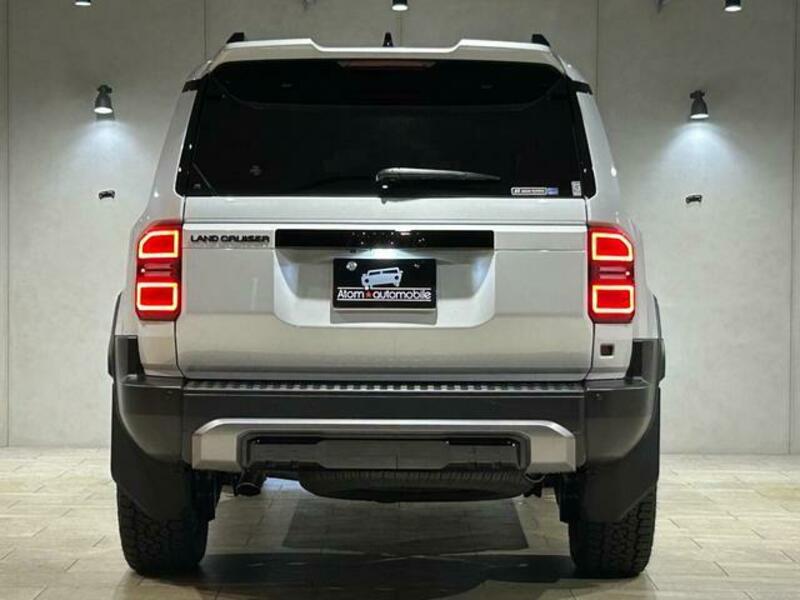 LAND CRUISER 250