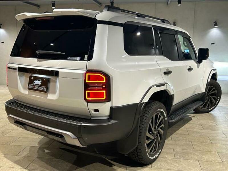 LAND CRUISER 250