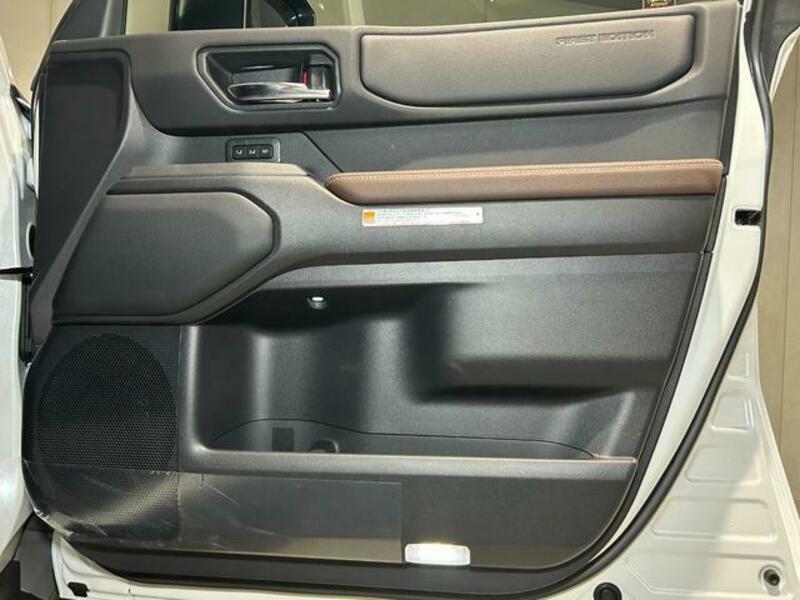 LAND CRUISER 250