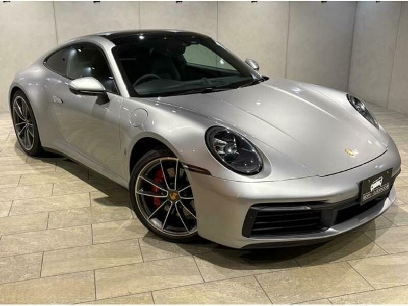 911