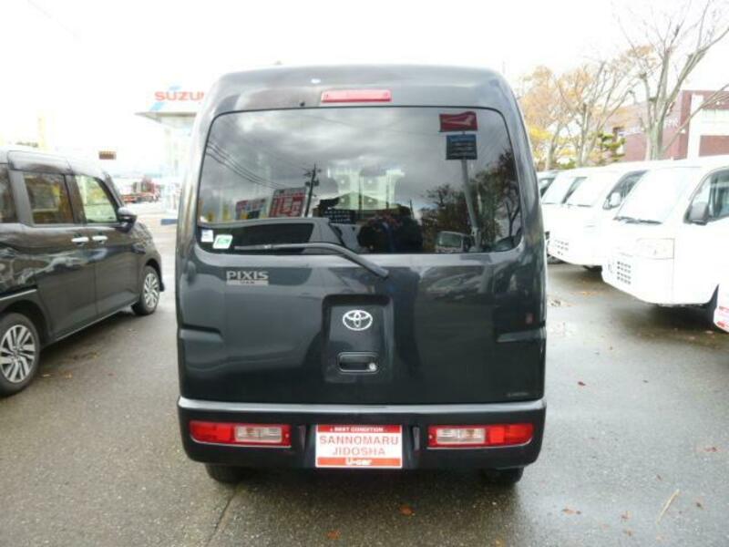 PIXIS VAN