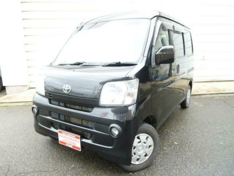 TOYOTA PIXIS VAN