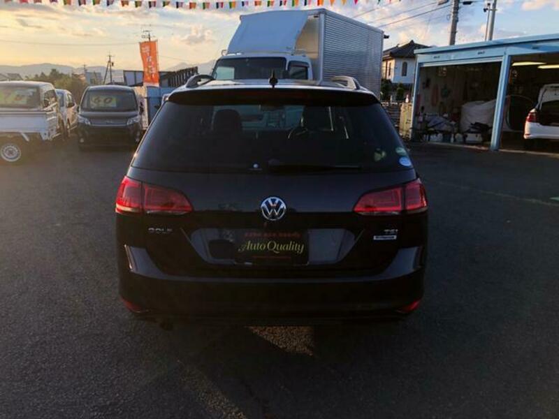 GOLF VARIANT