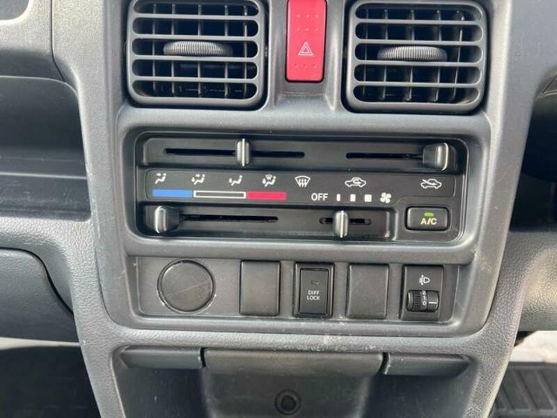 MINICAB TRUCK