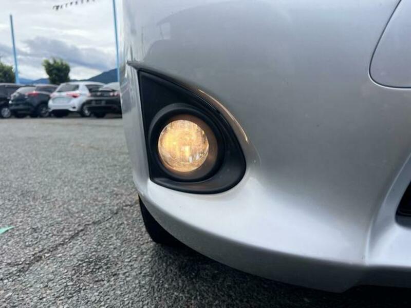 COROLLA FIELDER