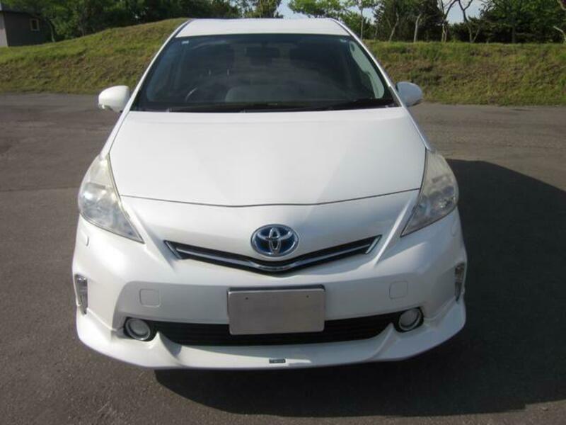 PRIUS ALPHA