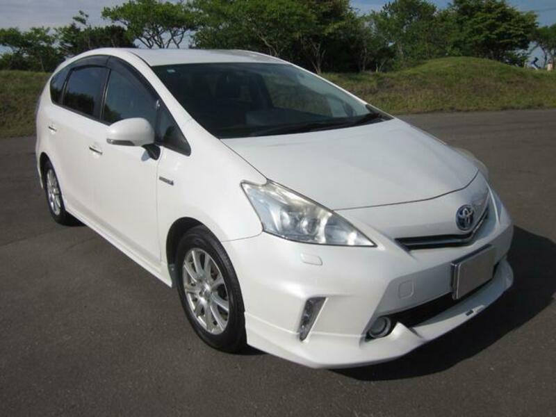 PRIUS ALPHA
