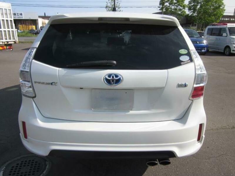 PRIUS ALPHA
