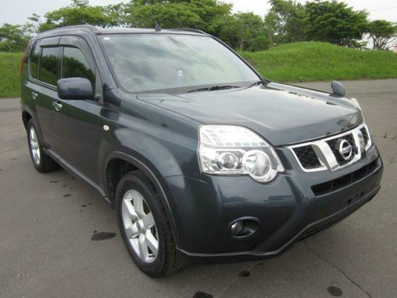 X-TRAIL