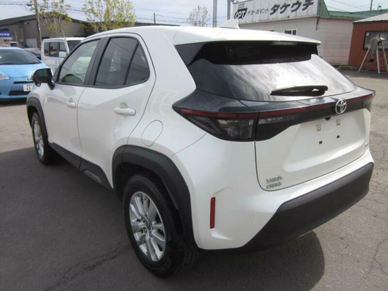 YARIS CROSS