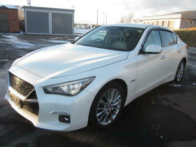 NISSAN SKYLINE