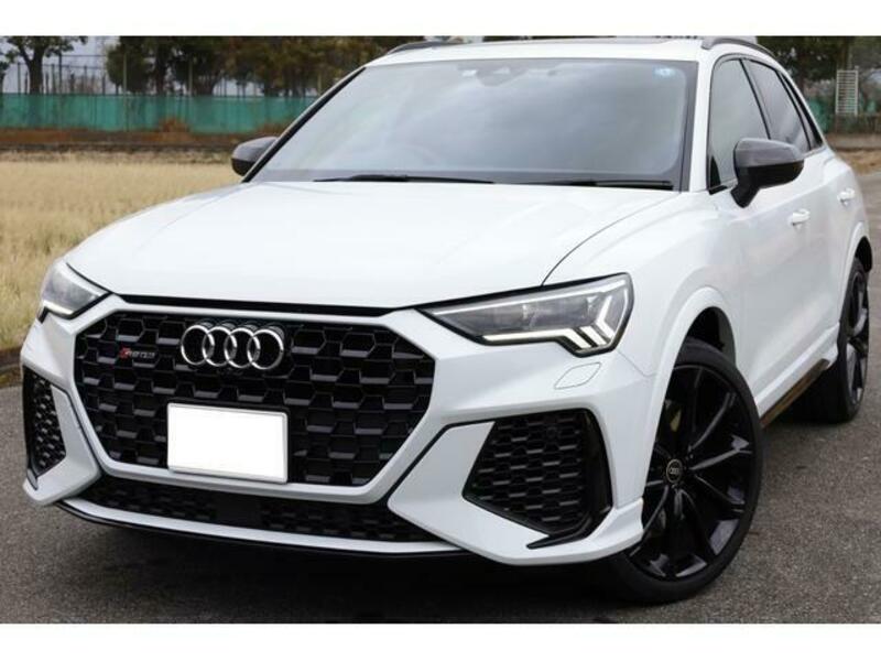 AUDI RS Q3