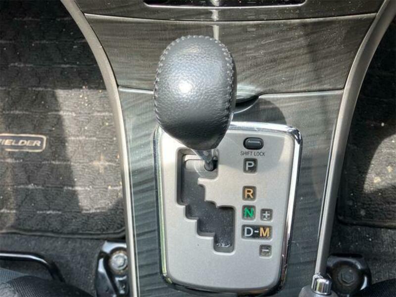COROLLA FIELDER