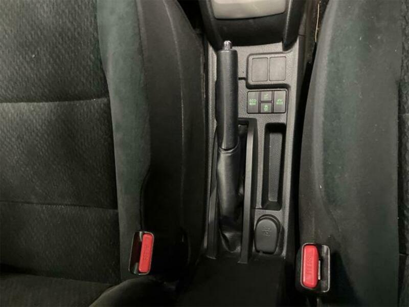 COROLLA AXIO