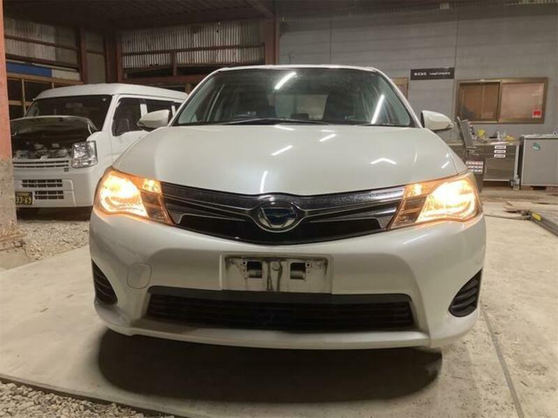 COROLLA AXIO