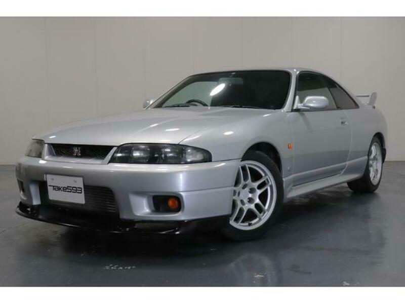 NISSAN SKYLINE