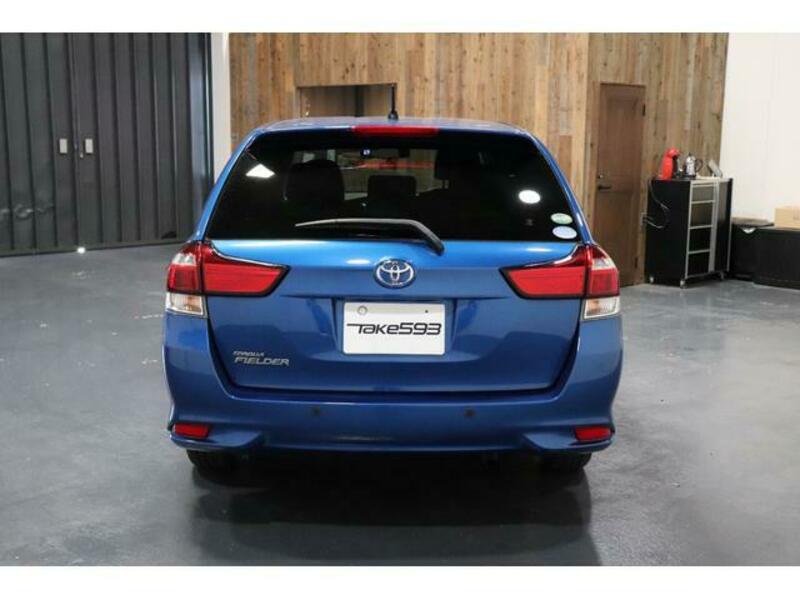 COROLLA FIELDER