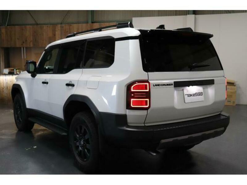 LAND CRUISER 250