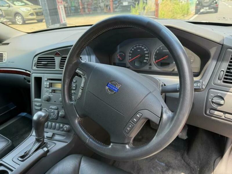 V70