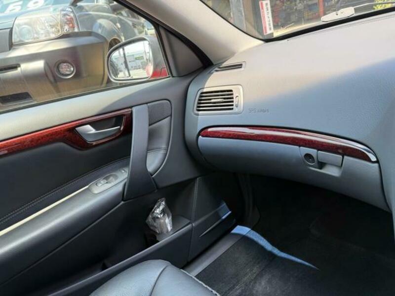 V70