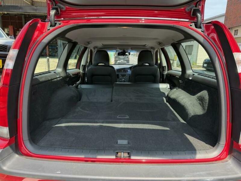 V70
