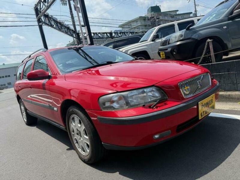 VOLVO V70