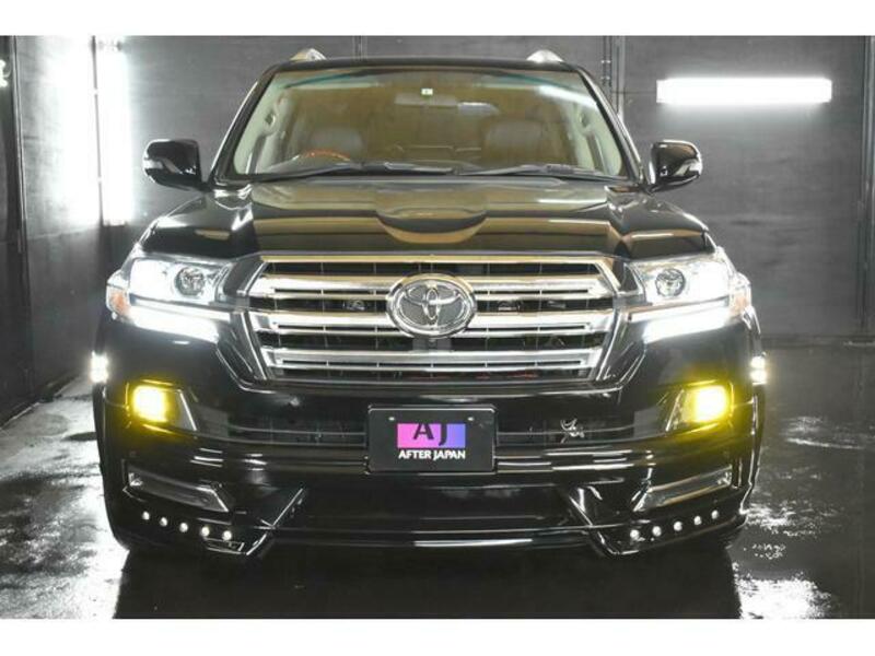 LAND CRUISER