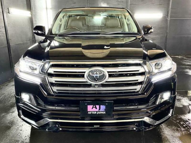 LAND CRUISER
