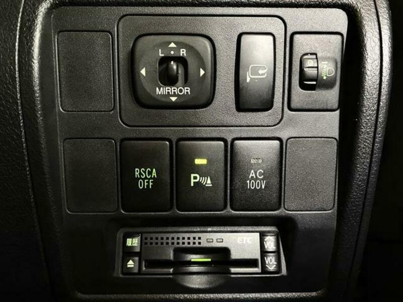LAND CRUISER