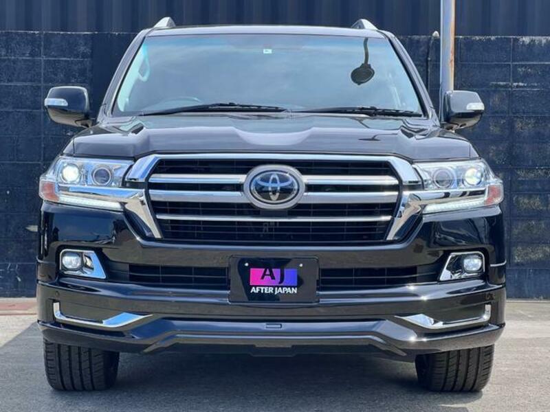 LAND CRUISER