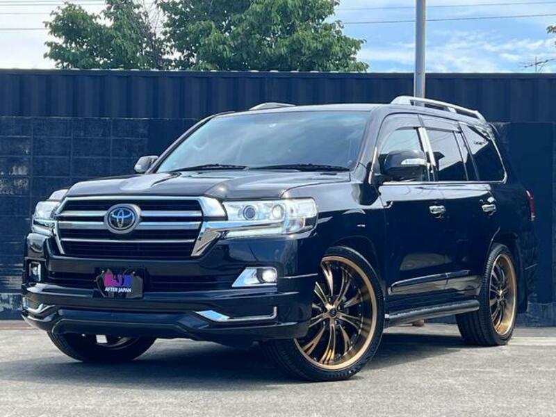 LAND CRUISER