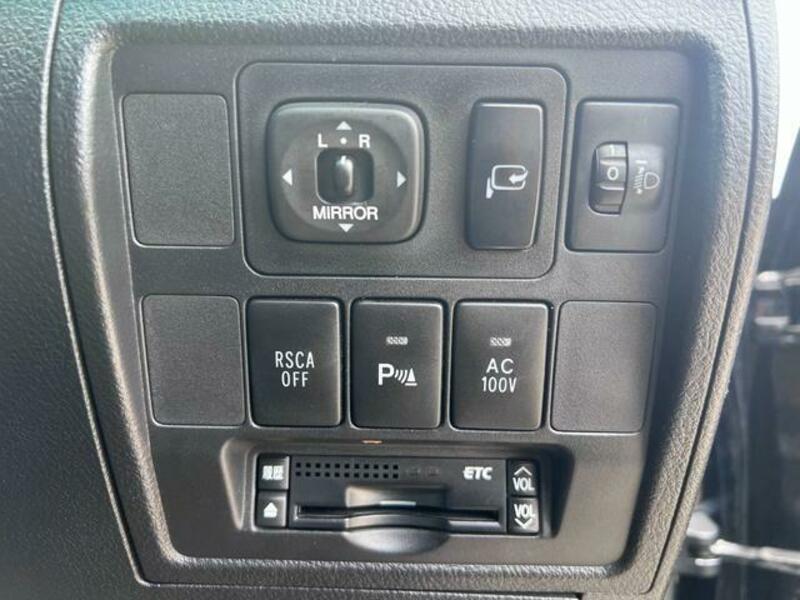 LAND CRUISER