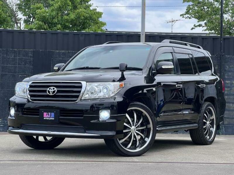 LAND CRUISER