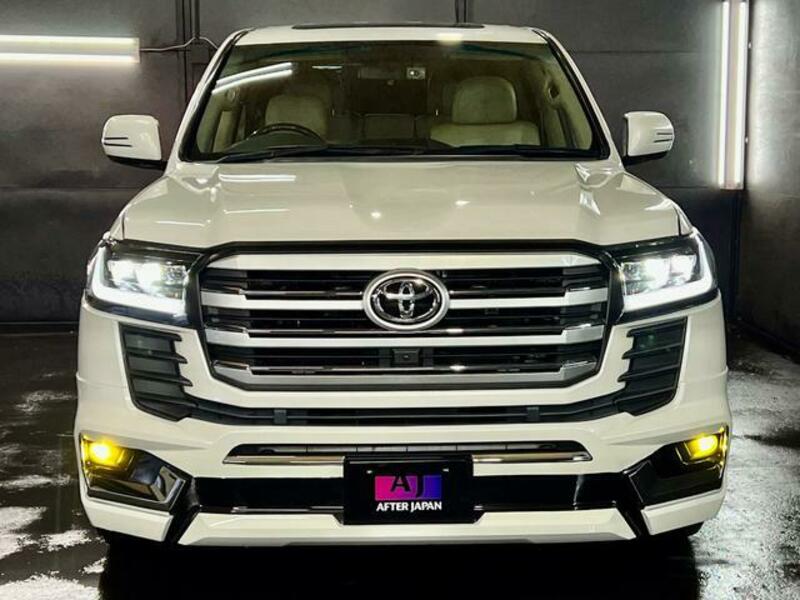 LAND CRUISER
