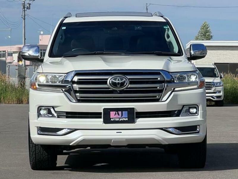 LAND CRUISER