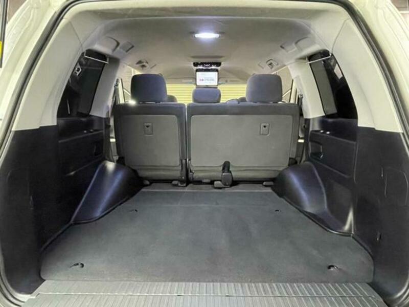 LAND CRUISER